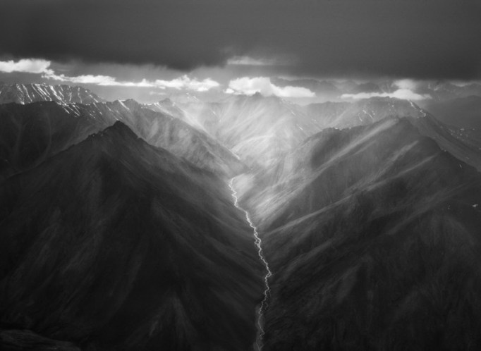 sebastiao-salgado-genesis-river-mountains-e1372866544717